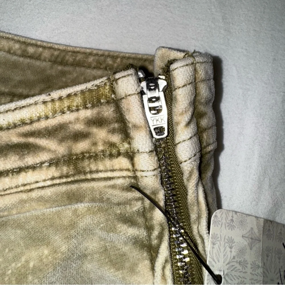 NWT Free People Flare Corduroy Pants with Zipper Stretchy Size 0 - Picture 9 of 12